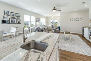 Smart TV, DVD player - Private Pool Home Near Beach |Balcony Views |4 Dogs Allowed Fenced |Elevator! (Port St Joe)