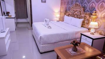 Habitación doble estándar | 1 habitación, escritorio, wifi gratis y ropa de cama