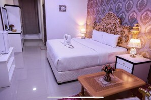 Standard dubbelrum | Skrivbord, gratis wi-fi och sängkläder