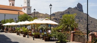 Casa Maria with Roque Nublo view
