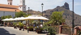 Casa Maruca with Roque Nublo view