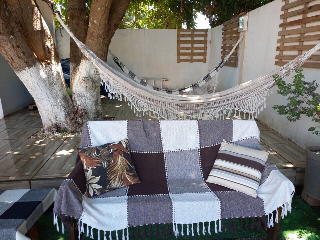 Economy Apartment | Living area