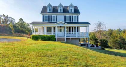 Clean family-friendly 5BR in the HEART of Virginia's Wine Country