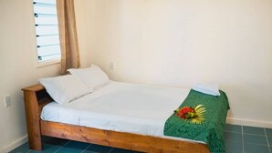 Unclassified image, 2 of 7, button - Karl's Getaway Hotel and Tours (Apia)