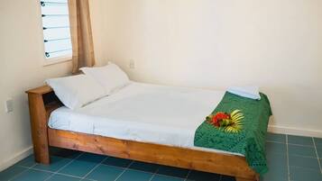 Economy Single Room | Bed sheets