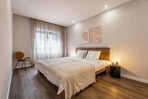 2 chambres, fer et planche à repasser, Wi-Fi gratuit, draps fournis