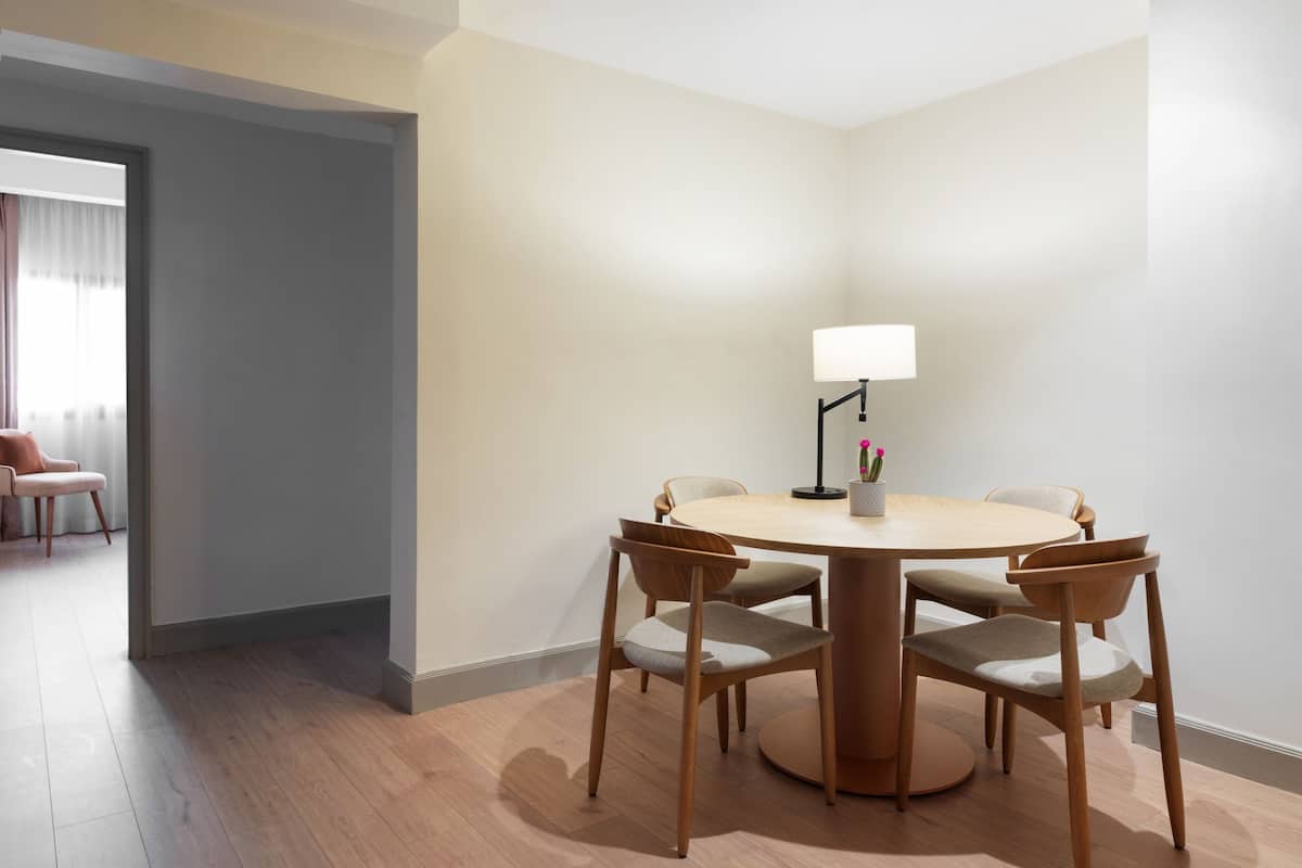 Superior Junior Suite