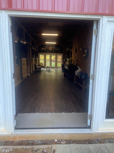 Barndominium in Murphy NC--pet friendly, many activities on property and nearby.