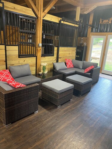 Barndominium in Murphy NC--pet friendly, many activities on property and nearby.