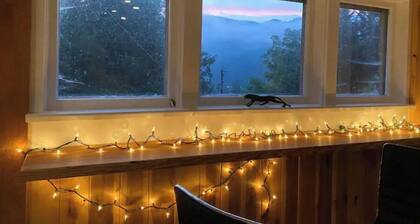 Awesome House in Downtown Sylva!