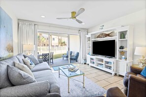 TV - Maravilla 1105 Ground Floor Pet Friendly sleeps 7Beach Service 2 Chairs and a Umbrella In Season (Miramar Beach)