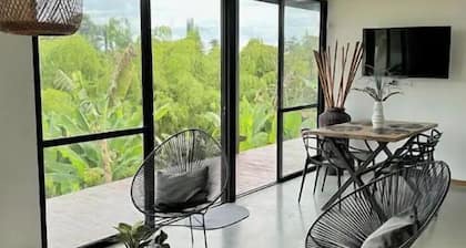 Casa Campestre with Jacuzzi and Pool - Aguabonita