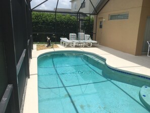 Piscine extérieure