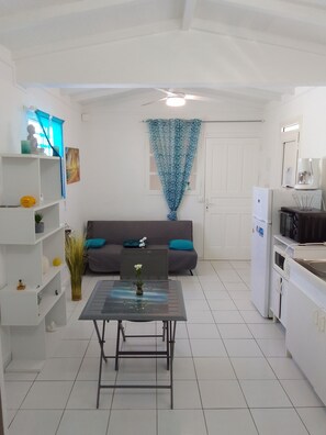 TV - Relaxation in Guadeloupe (Les Abymes)