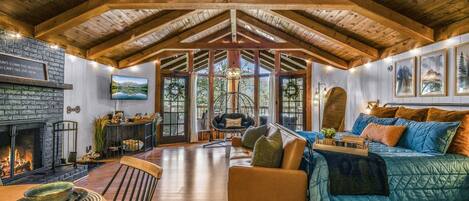 تلفزيون، مدفأة