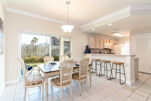 Dining - SUN DANCER 5 (2-Bedroom Condo) with Pool by RedAwning (South Padre Island)