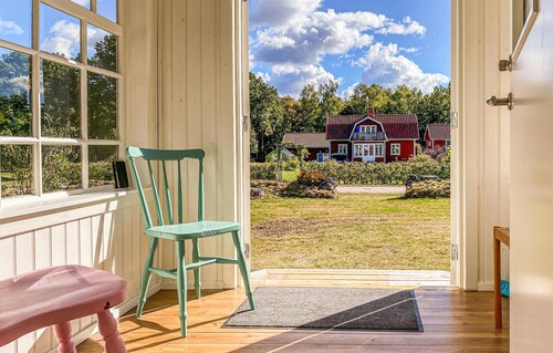 2 bedroom beautiful home in Annerstad