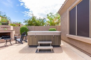 Terrace/patio - Special May Rates - Peaceful Retreat w/ 2 PRIMARY SUITES! Sparkling Pool & Summer Fun Awaits! (Goodyear)