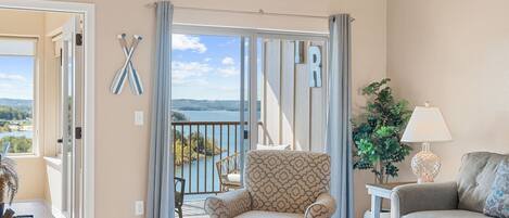 Smart TV, DVD player