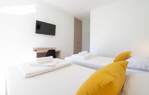 3 bedrooms, travel crib, free WiFi, bed sheets