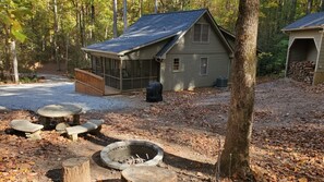 المنطقة المحيطة بالمنشأة