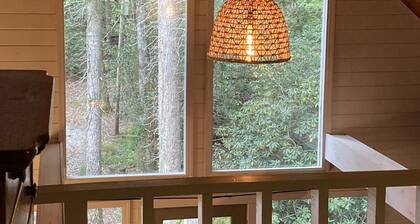 North Georgia Mountains, Dahlonega, Cabin, Wineries, Hunt, Hike, National Forest