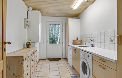 Nice home in Jerup with WiFi