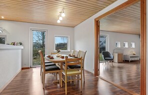 Dining - Nice home in Jerup with WiFi (Jerup)