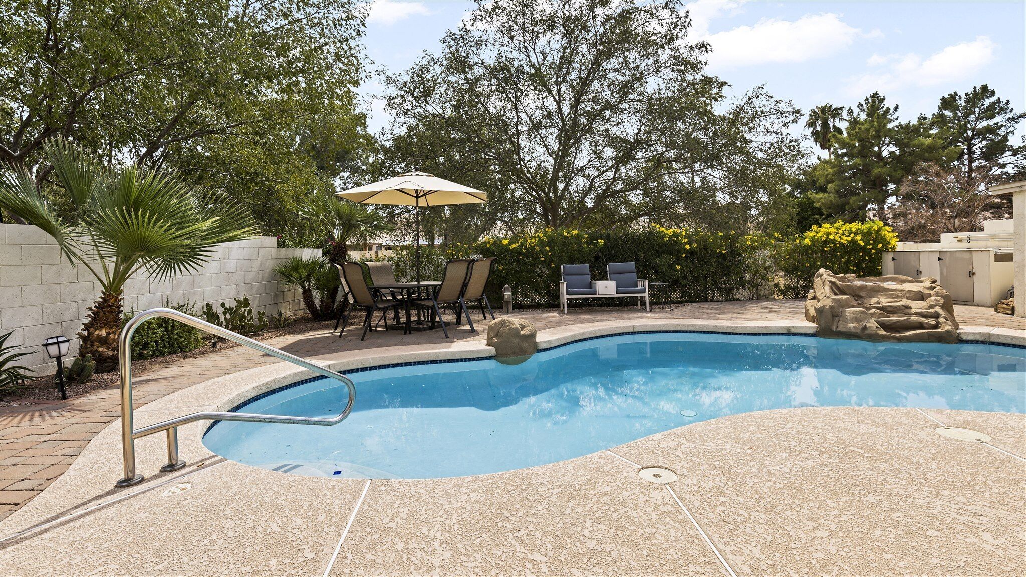 Cozy Chandler home with private pool!