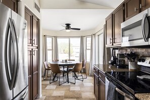 Fridge, microwave, oven, stovetop - Cozy Chandler home with private pool! (Chandler)