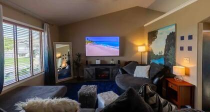 New~The Lily Pad~Hot tub & Sauna /Dog&Kid Friendly