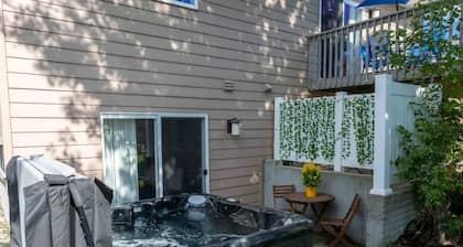 New~The Lily Pad~Hot tub & Sauna /Dog&Kid Friendly