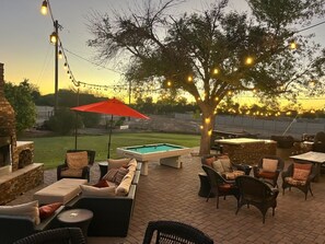 Terrace/patio - Super Bowl Painted Field, Hot Tub, 5 Minutes from Stadium, 1-Acre Lot (Glendale)