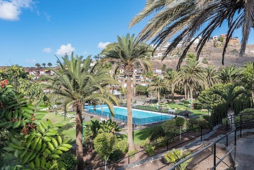 Home2Book Stunning Apartment Rocas Rojas