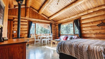 1 chambre, lit parapluie, draps fournis