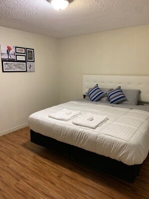 4 habitaciones, escritorio, wifi gratis y ropa de cama 
