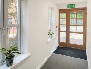 Interior - 2 bedroom accommodation in Brockenhurst (Brockenhurst)