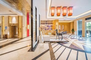 Lobby - Liangfuji • Guofeng Intelligent Hotel (Dongguan)