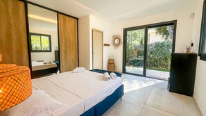 4 slaapkamers, een strijkplank/strijkijzer, gratis wifi, beddengoed