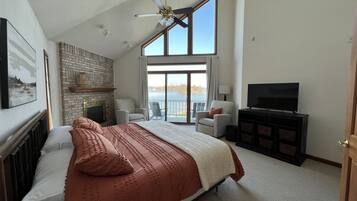 7 室のベッドルーム、デスク、アイロン / アイロン台、WiFi (無料)