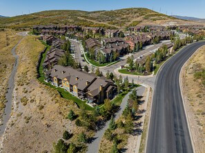 Exterior - Luxury Townhome, Theater & Family Room, Hot Tub! 2 Masters (Kamas)