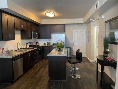 New Innovative luxury condo gym / pool upscale area