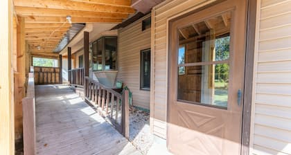 Green's Frosty Acres: Your Summer Escape Near Tahquamenon Falls!