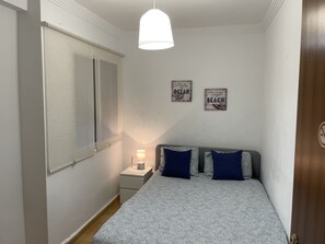 2 Schlafzimmer, Bügeleisen/Bügelbrett, WLAN, Bettwäsche