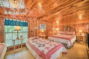 Travel cot, bed sheets