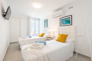 4 bedrooms, free WiFi, bed sheets - Villa Enderrosall in Porto Cristo (Porto Cristo)