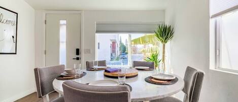 تناول الطعام