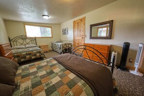 2 makuuhuonetta, vuodevaatteet