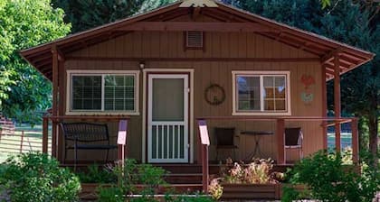 cottage 3.