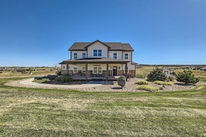 Exterior - Aspen Leaf Rentals (Colorado Springs)